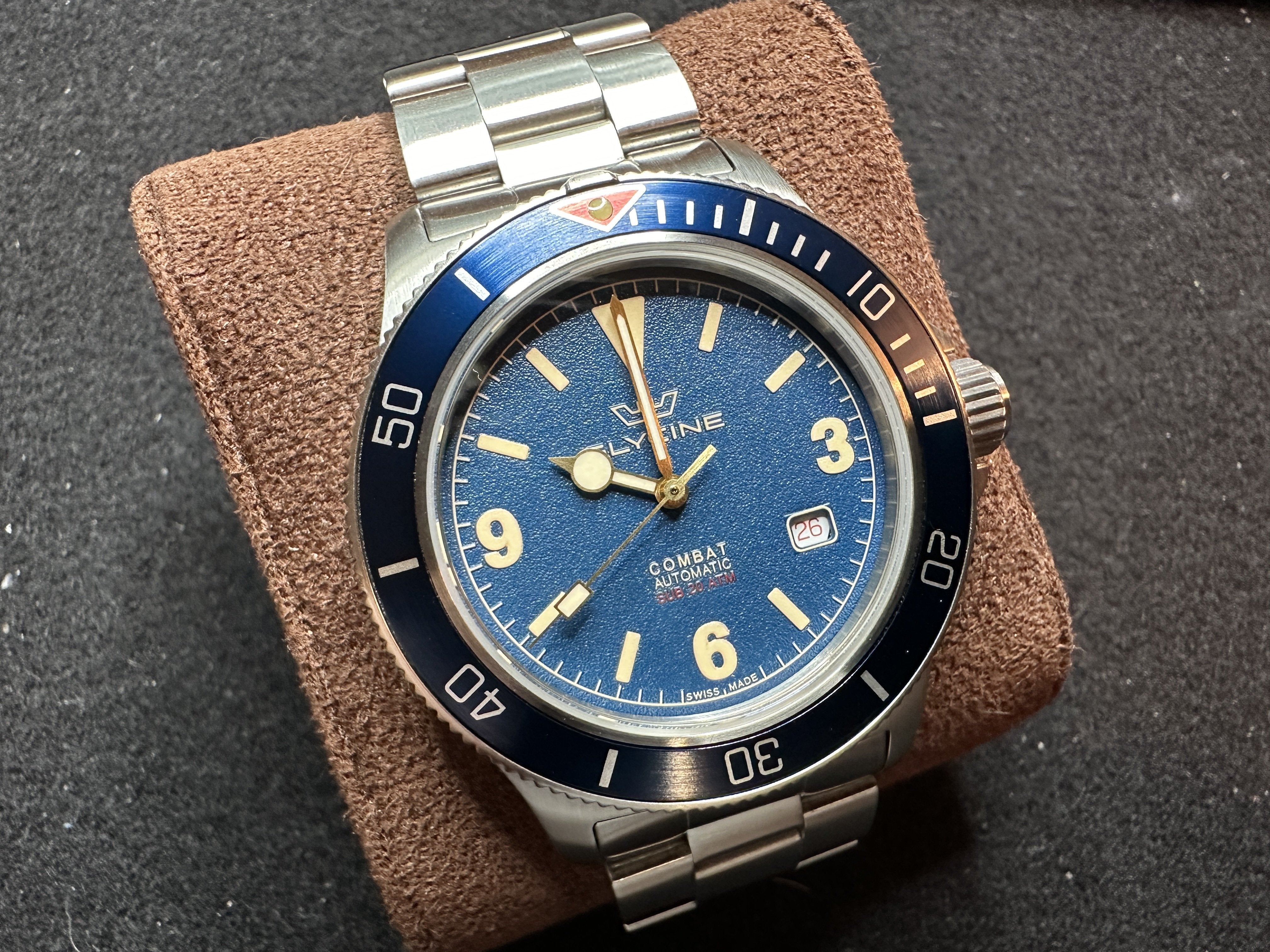 WTS Glycine Combat Sub GL0260 blue dial 42mm 275.00