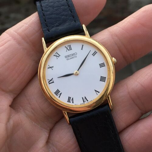 Lovely vintage 1990's Seiko v700-6k30 roman numerals quartz