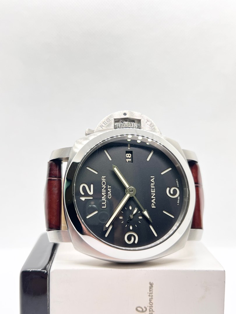 Pre Owned Panerai Luminor Marina GMT Pam 320 Black Dial Automatic