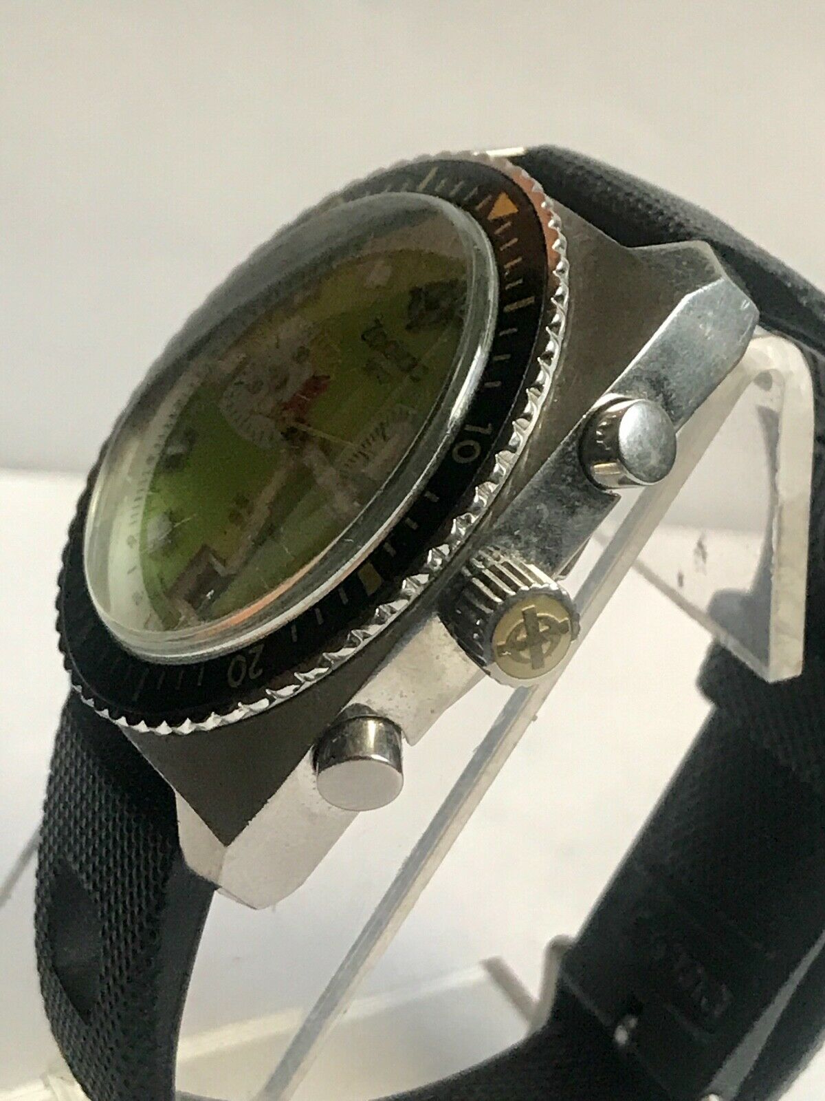 ZODIAC 1882 SEA DRAGON 100m CHRONOGRAPH WATCH.NOT WORKING, AS IS