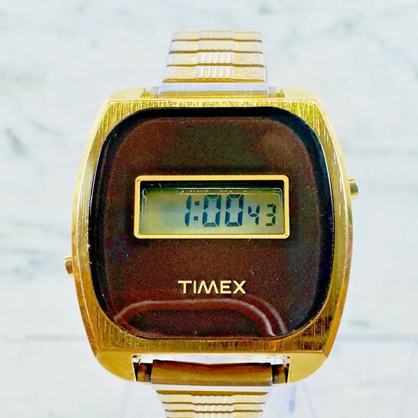 Timex Reno Retro Retro 1970s Timex Gold Tone Digital Watch Brown Tobacco Dial New ...