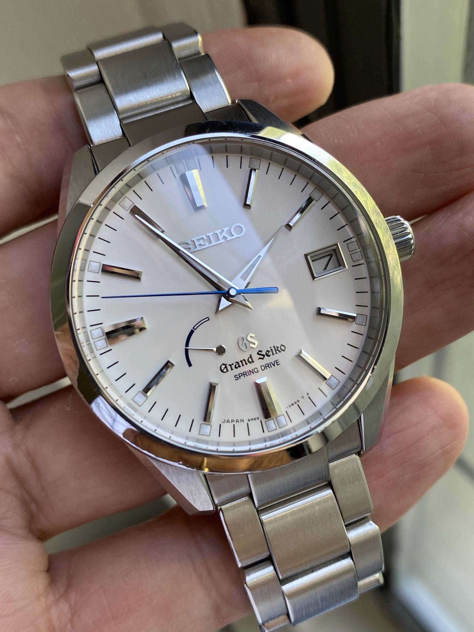 WTS] Grand Seiko SBGA099. Spring Drive. Full Set. Amazing lume 