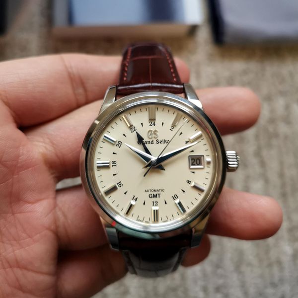 FS: LNIB Grand Seiko SBGM 221 GMT Automatic | WatchCharts