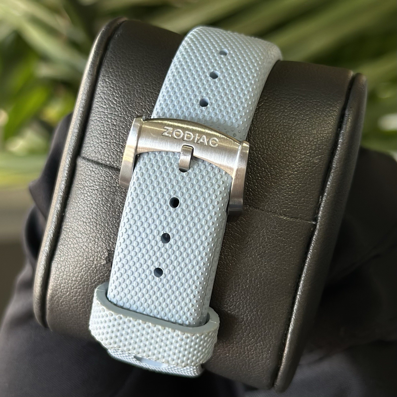 Zodiac Sea Dragon Ref: Z02230 S. Steel 39mm Light Blue Quartz