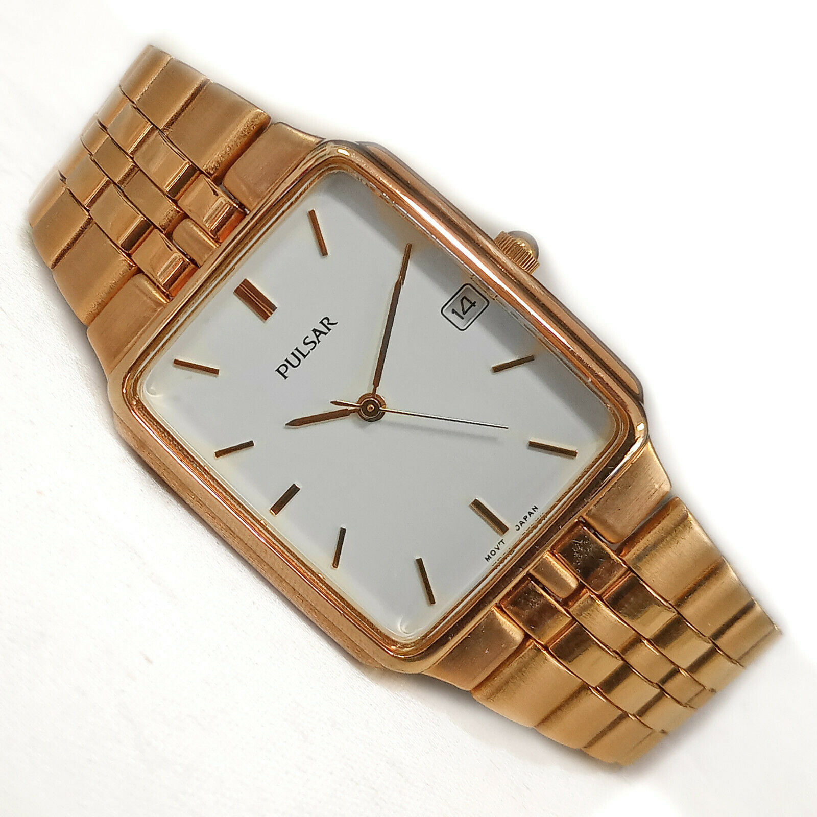 Pulsar quartz gold outlet watch