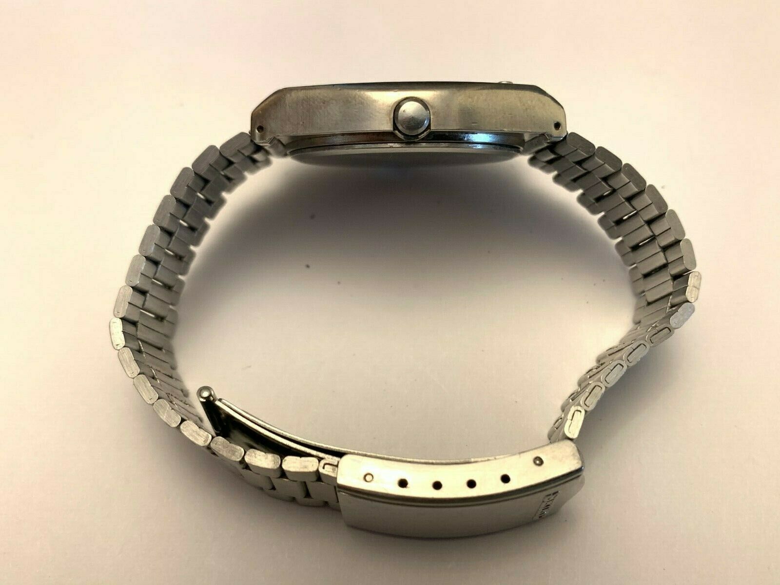 Vintage 1981 Seiko D229-5010 LCD Digital Watch - Case