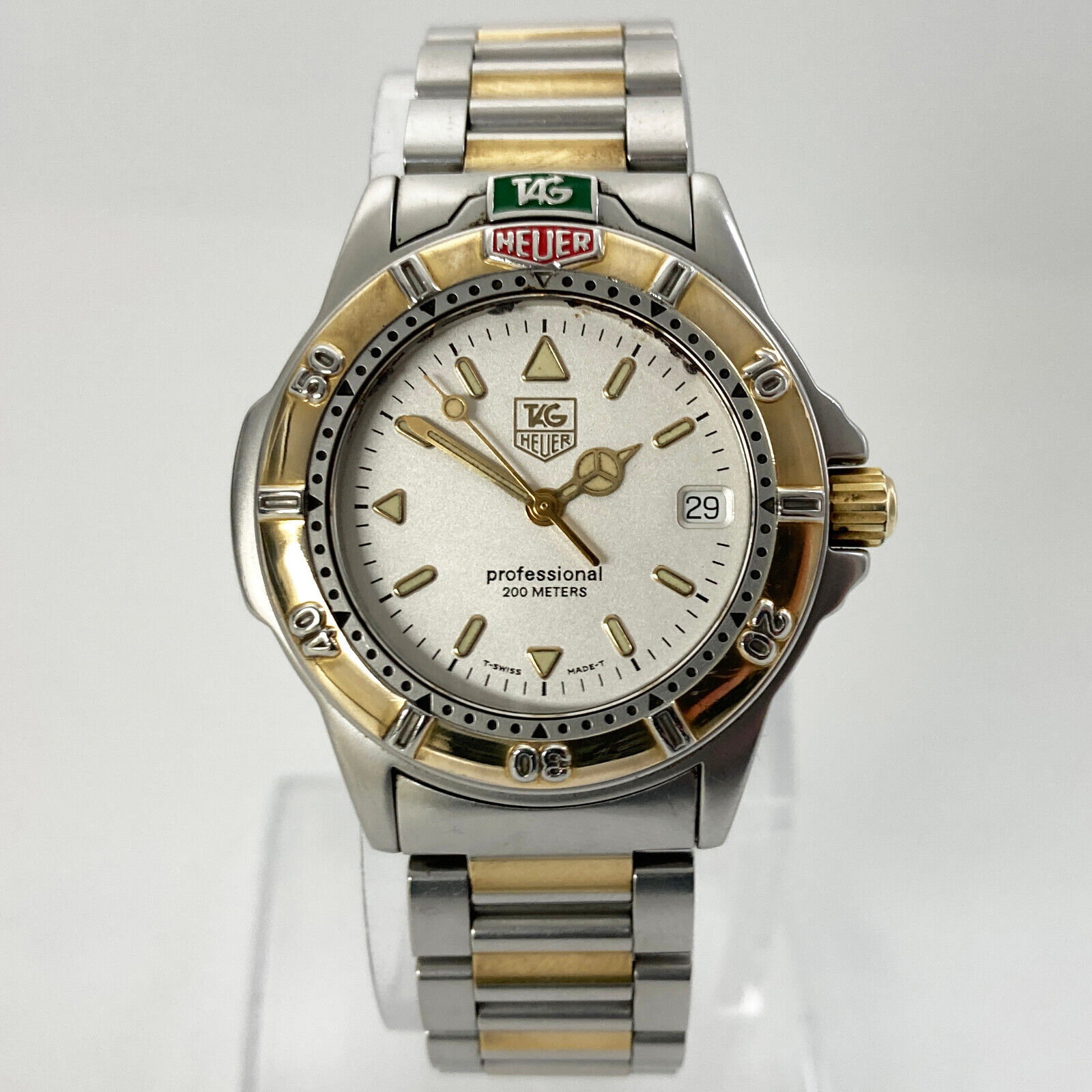 TAG HEUER Professional 4000 Series 200 Meters Diver Watch WF1220