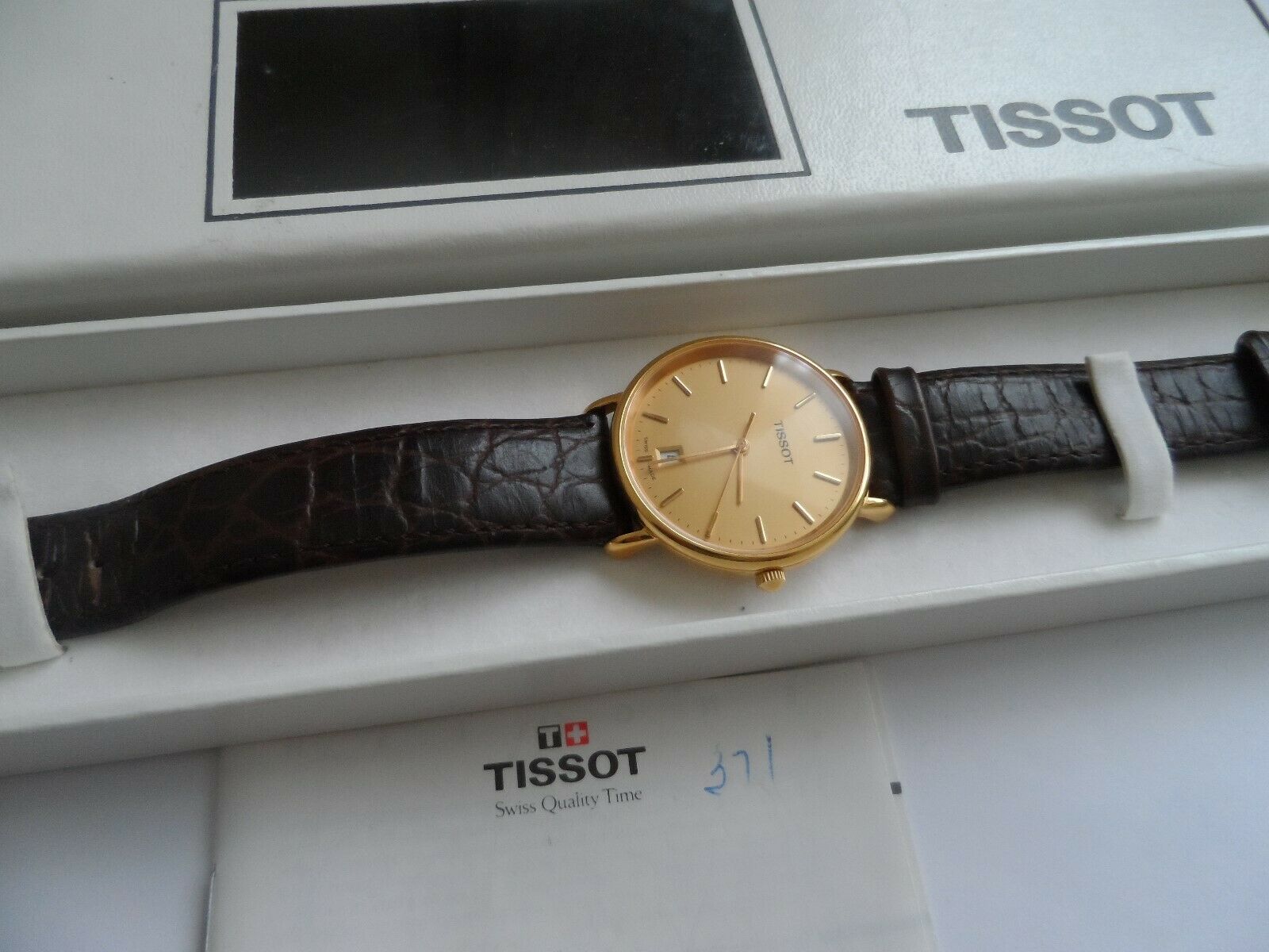 Tissot T882K Sapphire Crystal Date Swiss Made Quartz Watch