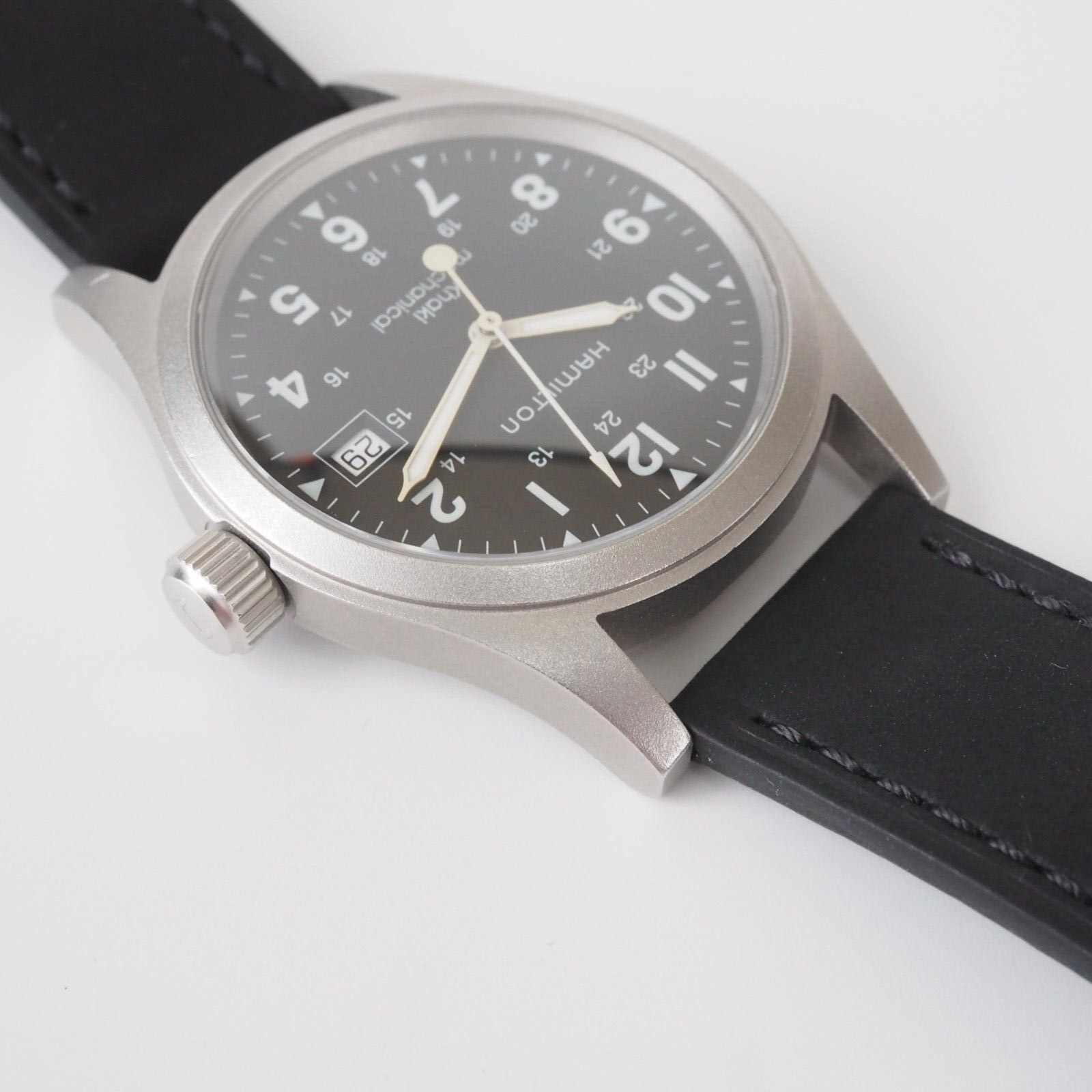 Hamilton Khaki Mechanical 000095 Manual Black Dial 38 mm Used 