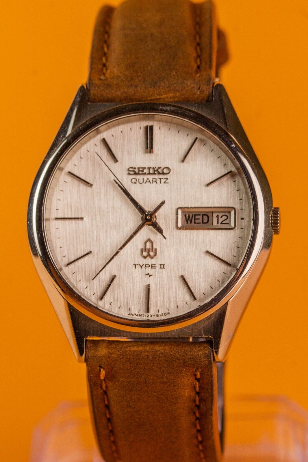Vintage SEIKO QUARTZ TYPE II 7123-8120 WHITE DIAL /36mm/Mens Watch