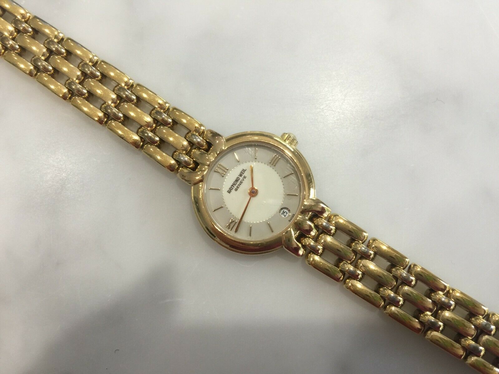 Ladies Raymond Weil Vintage Gold Plated Watch 9938 | WatchCharts