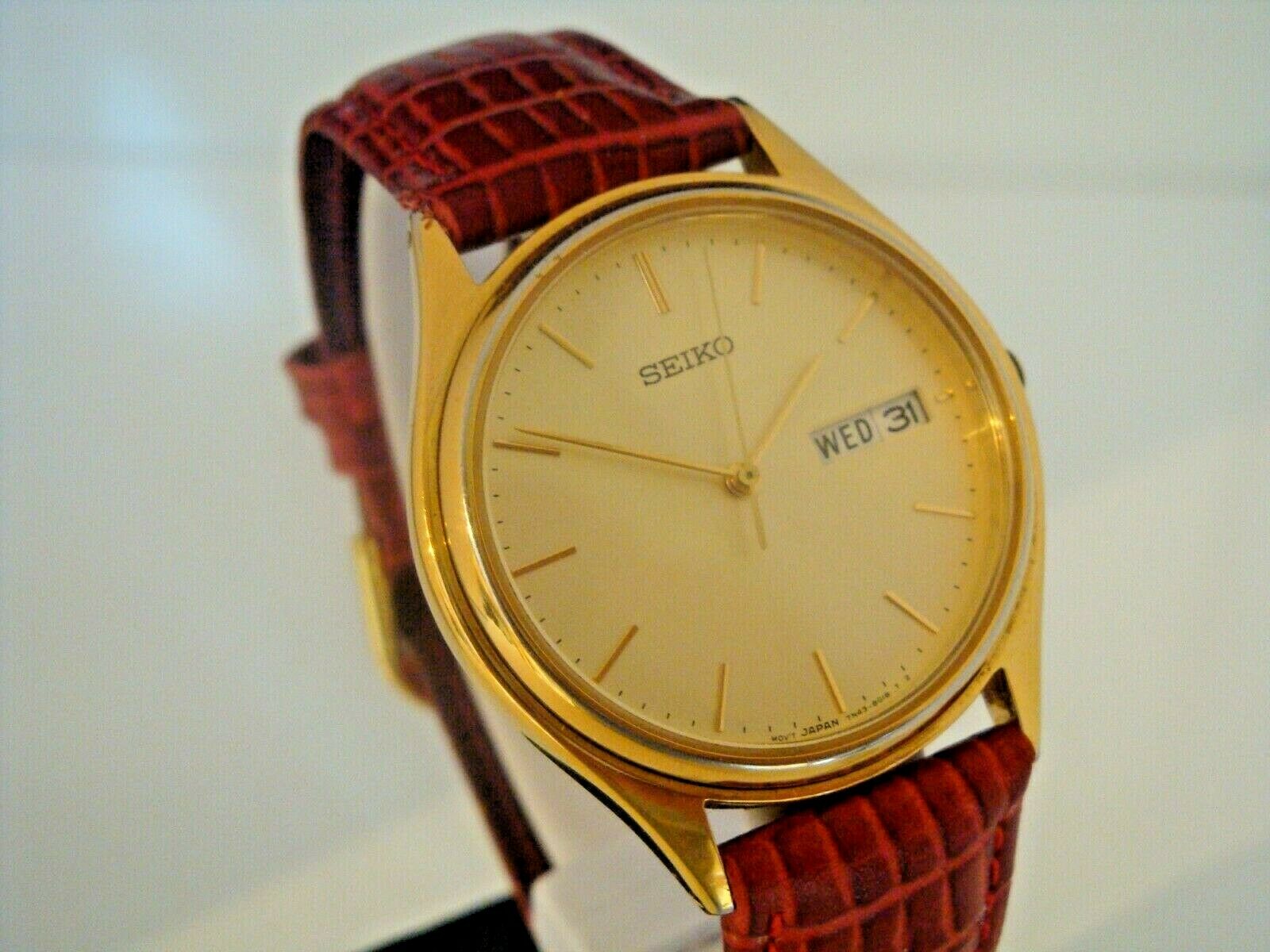 Seiko 7N43 8A99. Gents gold plated dress watch. Day Date. Circa