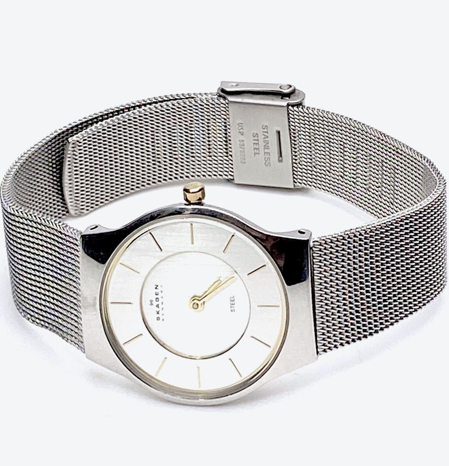 SKAGEN DENMARK 233SGSC ULTRA SLIM TWO-TONE 3ATM STEEL MESH  display picture 2