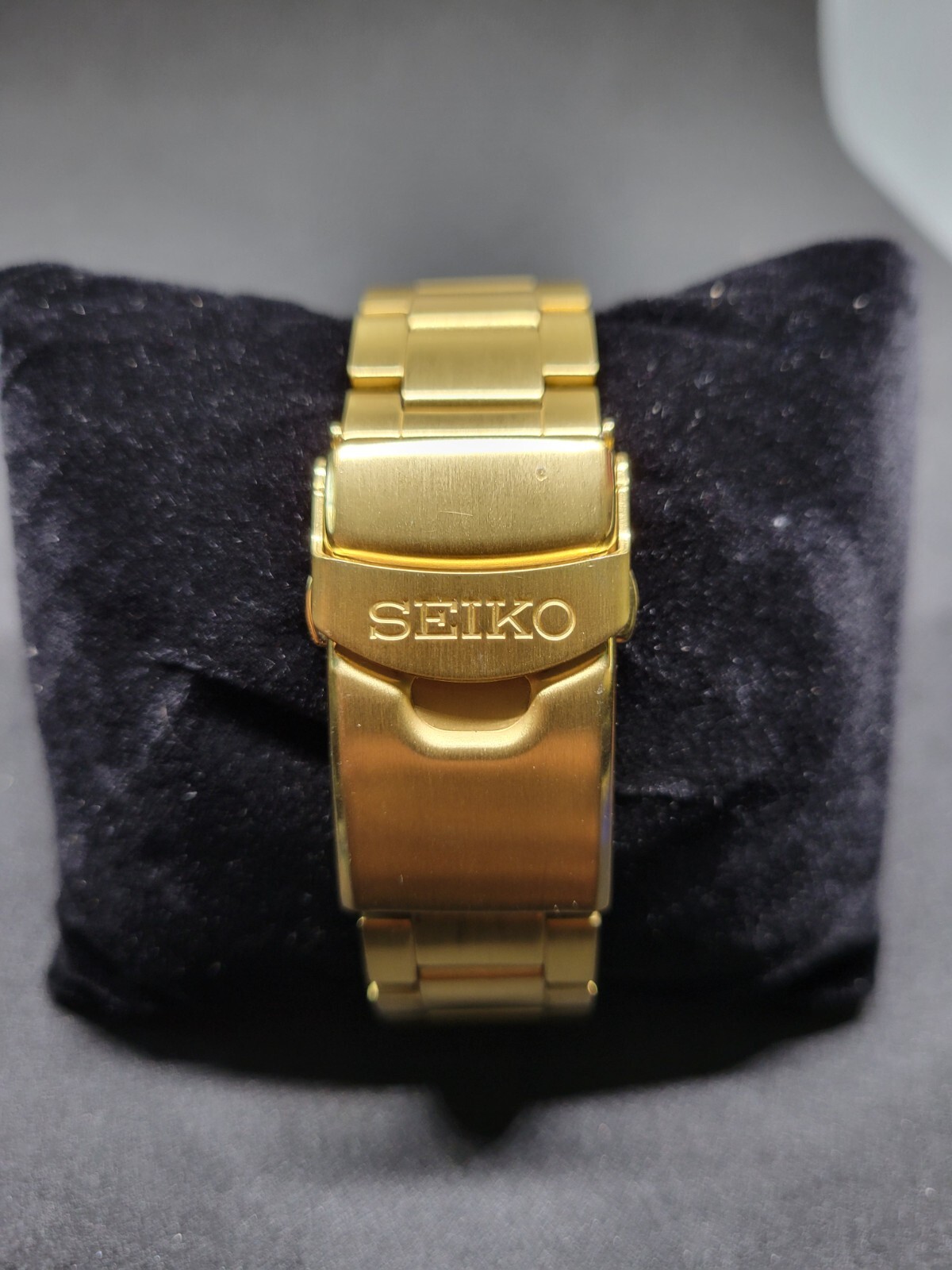 Seiko 5 Sports Automatic SRPK18 4R36-15F0 42mm Gold Tone Bracelet