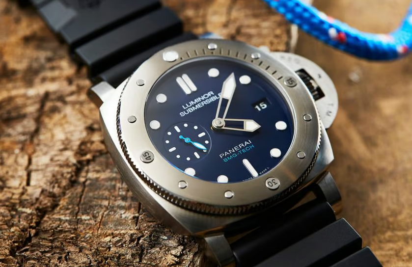 6 850 USD FS Panerai 692 Luminor Submersible BMG TECH Pam00692