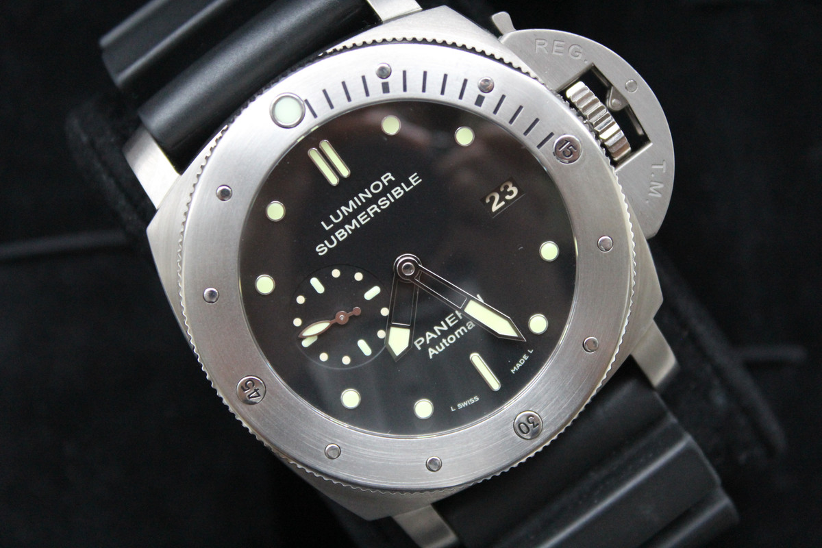 FS Panerai Luminor Submersible PAM 305 1950 3 Days Titanium 47mm