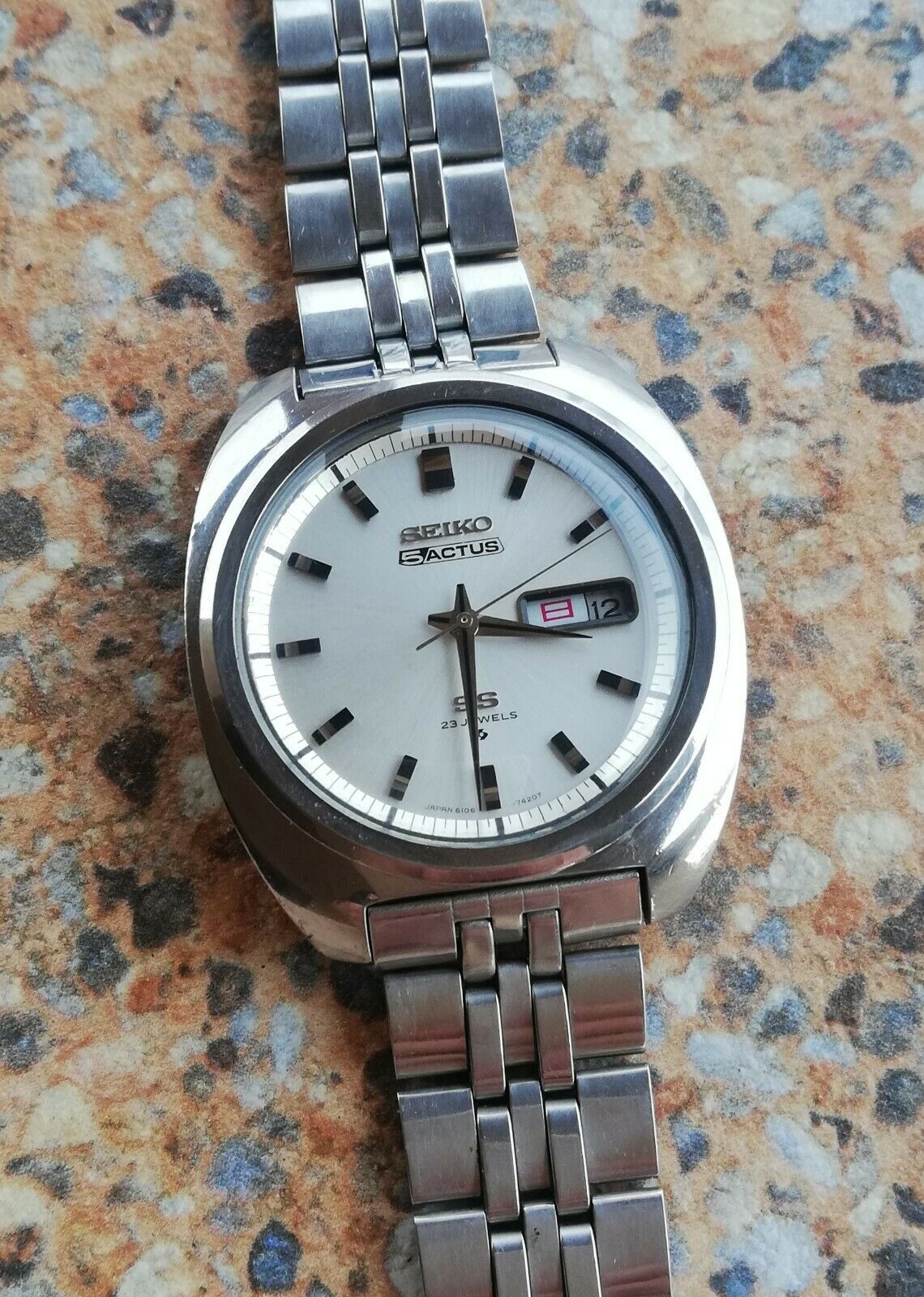 Vintage Seiko 5 Actus SS 23 Jewels Auto 6106 7420 Kanji Day August