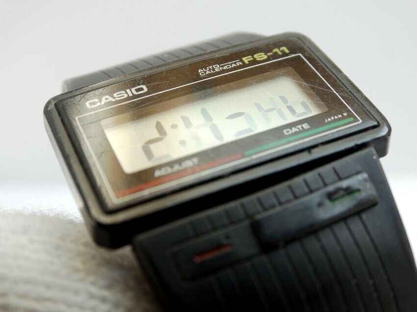 Extremely Rare Vintage CASIO FS-11 Japan LCD Digital Mens Watch