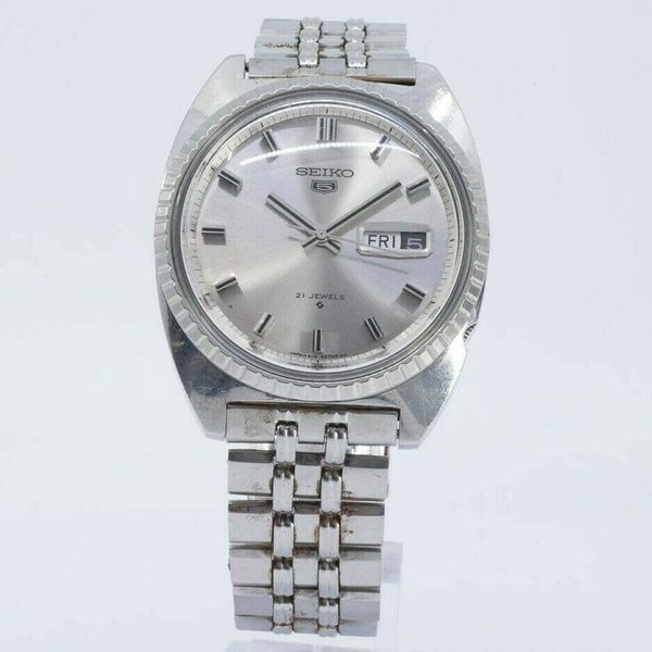 VINTAGE SEIKO 5 AUTOMATIC 6119-8230 MENS WATCH JAPAN | WatchCharts 