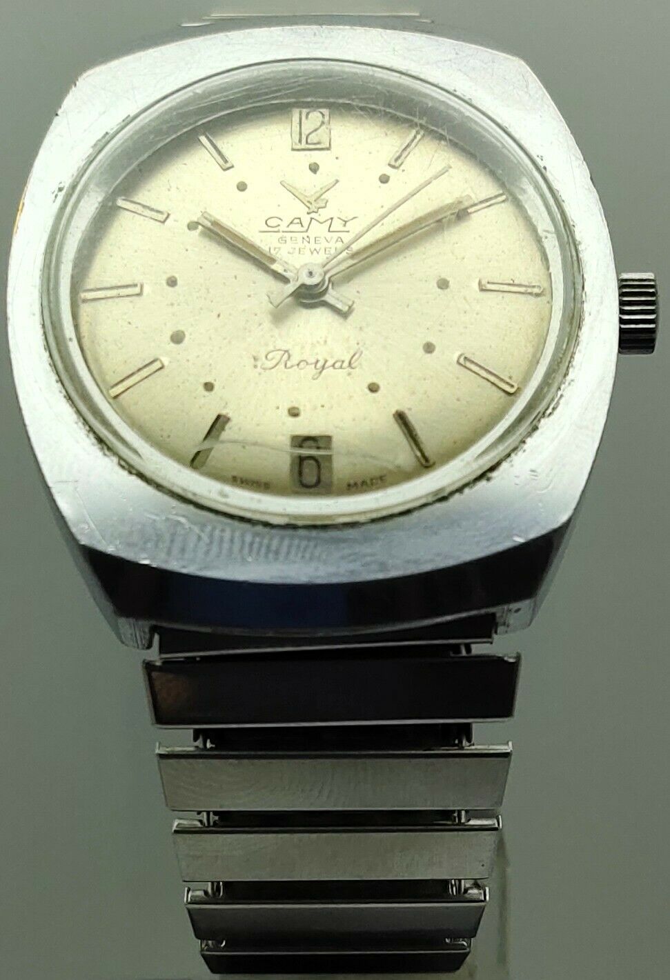 VINTAGE CAMY 6328 GENEVA 17 JEWELS ROYAL HAND WINDING SWISS MADE
