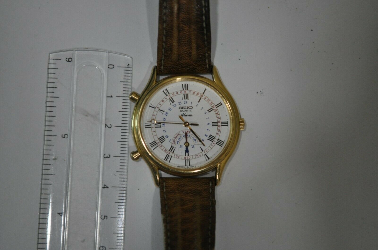 Vintage Seiko 8M15 9009 Alarm Day Date Quartz Watch WatchCharts