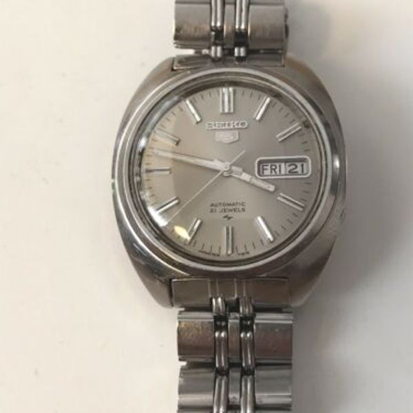 Vintage Seiko 5 Automatic Watch. Seiko 7019-7120. 1970s | WatchCharts