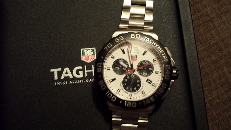 TAG Heuer Formula 1 Quartz Chronograph 42 CAU1111