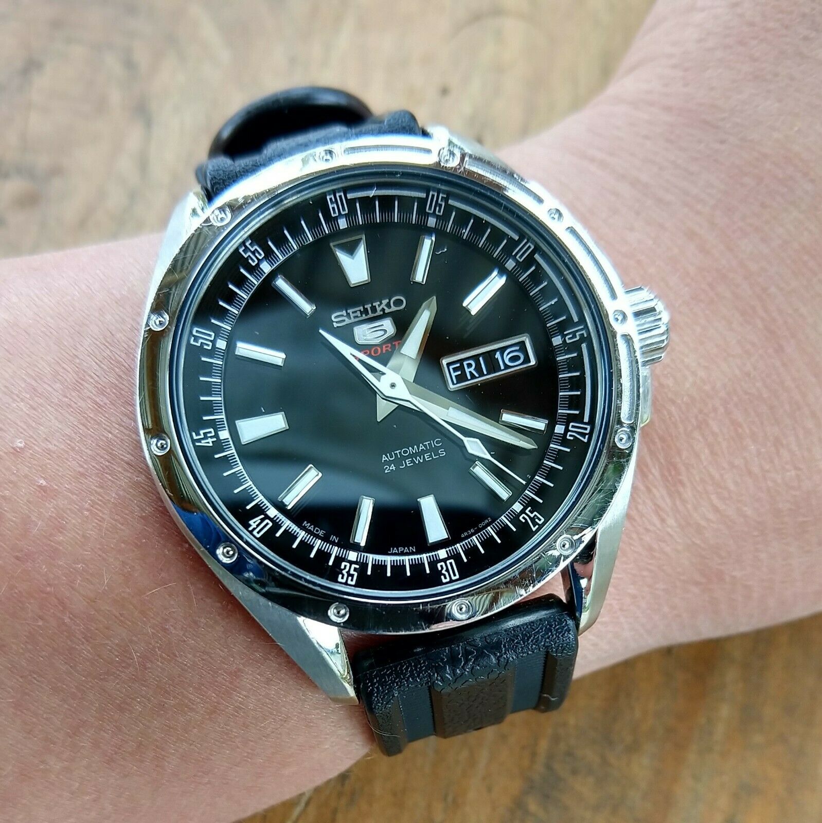 seiko 5 sports sarz005