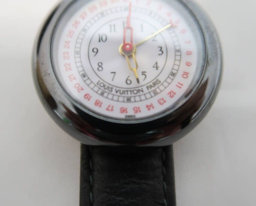 Watches: old - LOUIS VUITTON Monterey LV2