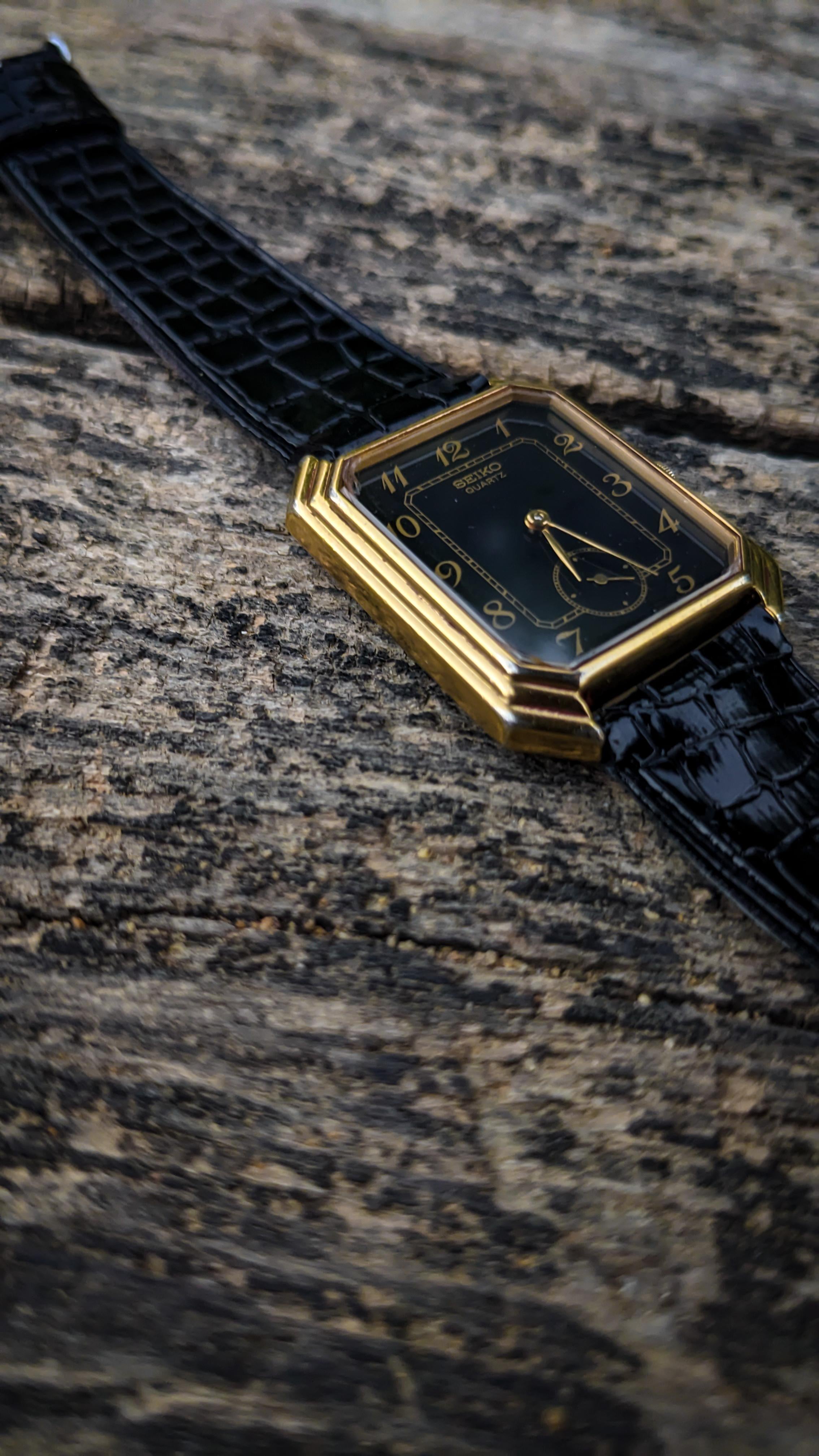 WTS] Vintage rarest SEIKO roman 1980's TANK ✨✨ | gold plated