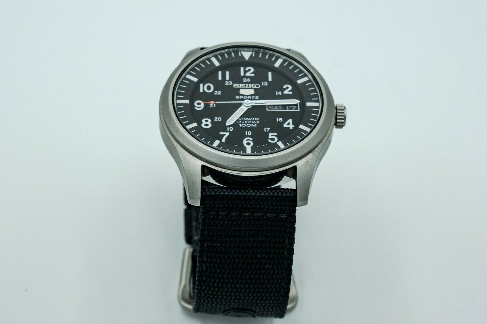 seiko men's snzg15 seiko 5 automatic stainless steel watch with nylon strap