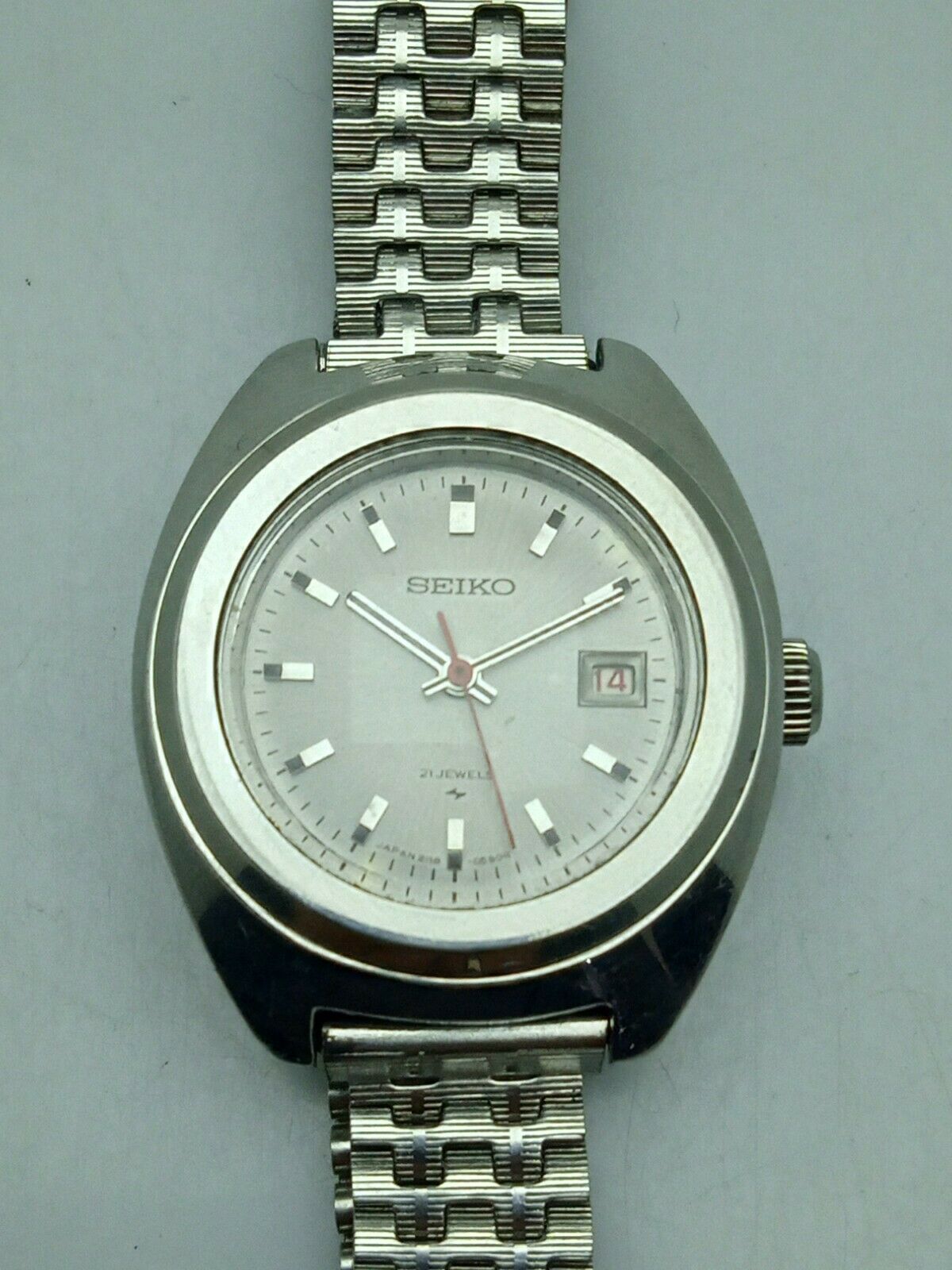 Seiko 2118-0410 Manual Winding Ladies Vintage Watch With 21