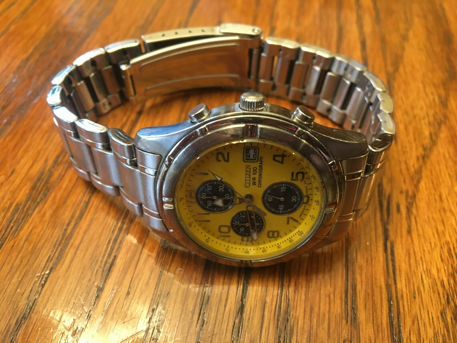 Citizen wr100 cheap chronograph yellow