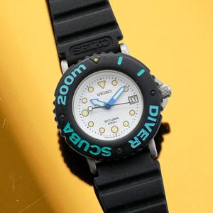 Vintage 1988 SEIKO Quartz Diver watch [SCUBA 200m] 5H25-6030