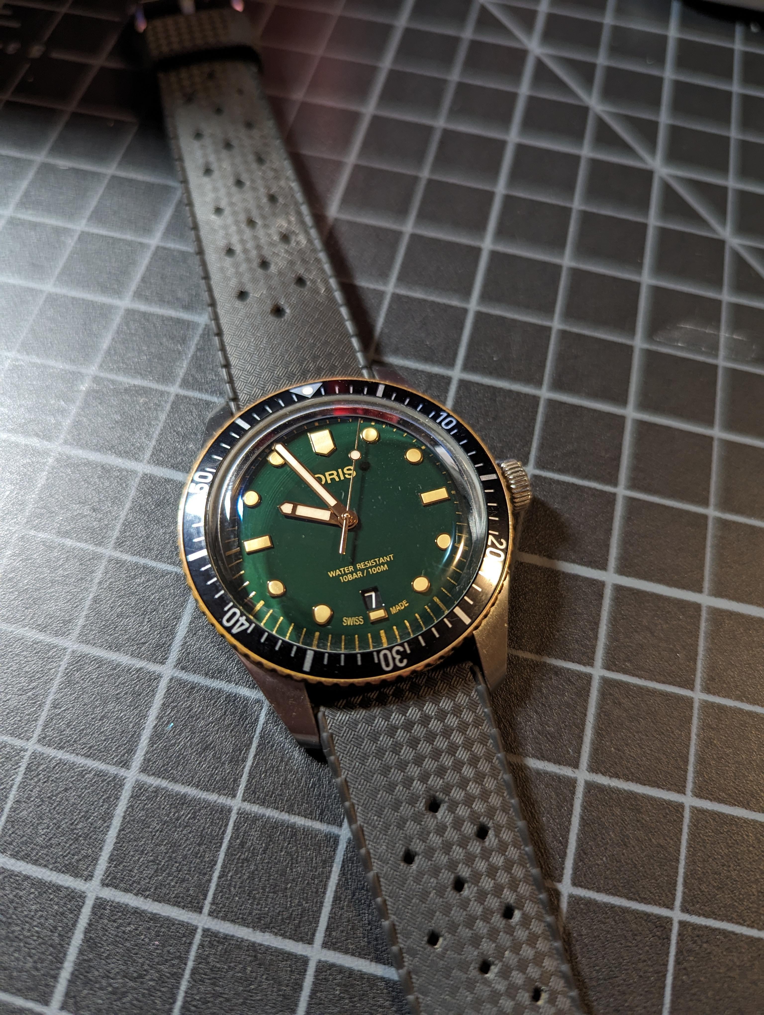 WTS Oris Divers 65 SS Bronze with Green Dial REDUCED 1 400 WatchCharts Marketplace