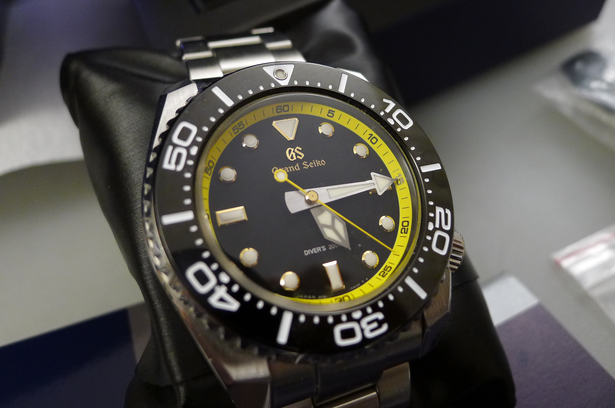 FS: Grand Seiko quartz 200m Limited diver SBGX339 with 9F61 movement $3799  shipped | WatchCharts