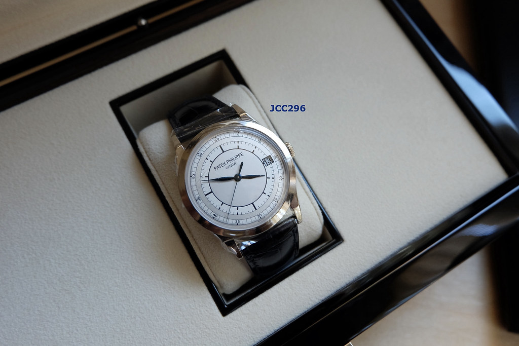 FS New 2019 Patek Philippe Calatrava 5296G 001 Sector Dial