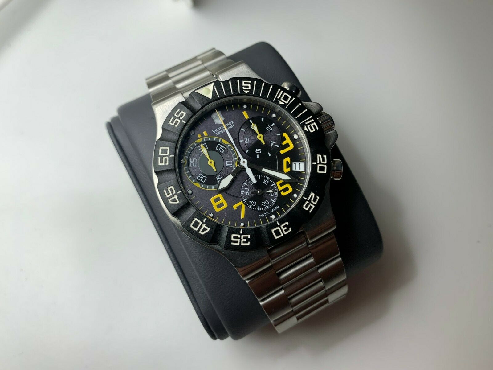 Victorinox Swiss Army Watch Summit XLT 241409 | WatchCharts