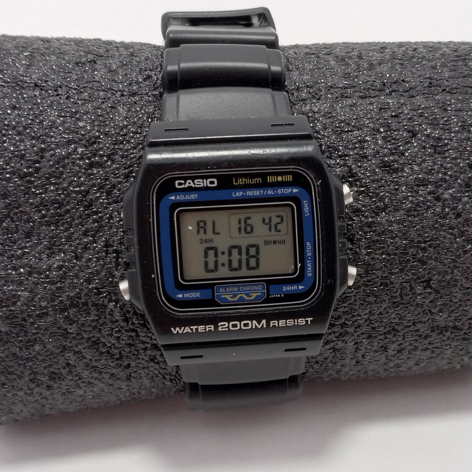 Vintage Casio DW-210 Japan QUARTZ WR 200M WATCH Lithium ALARM NEW