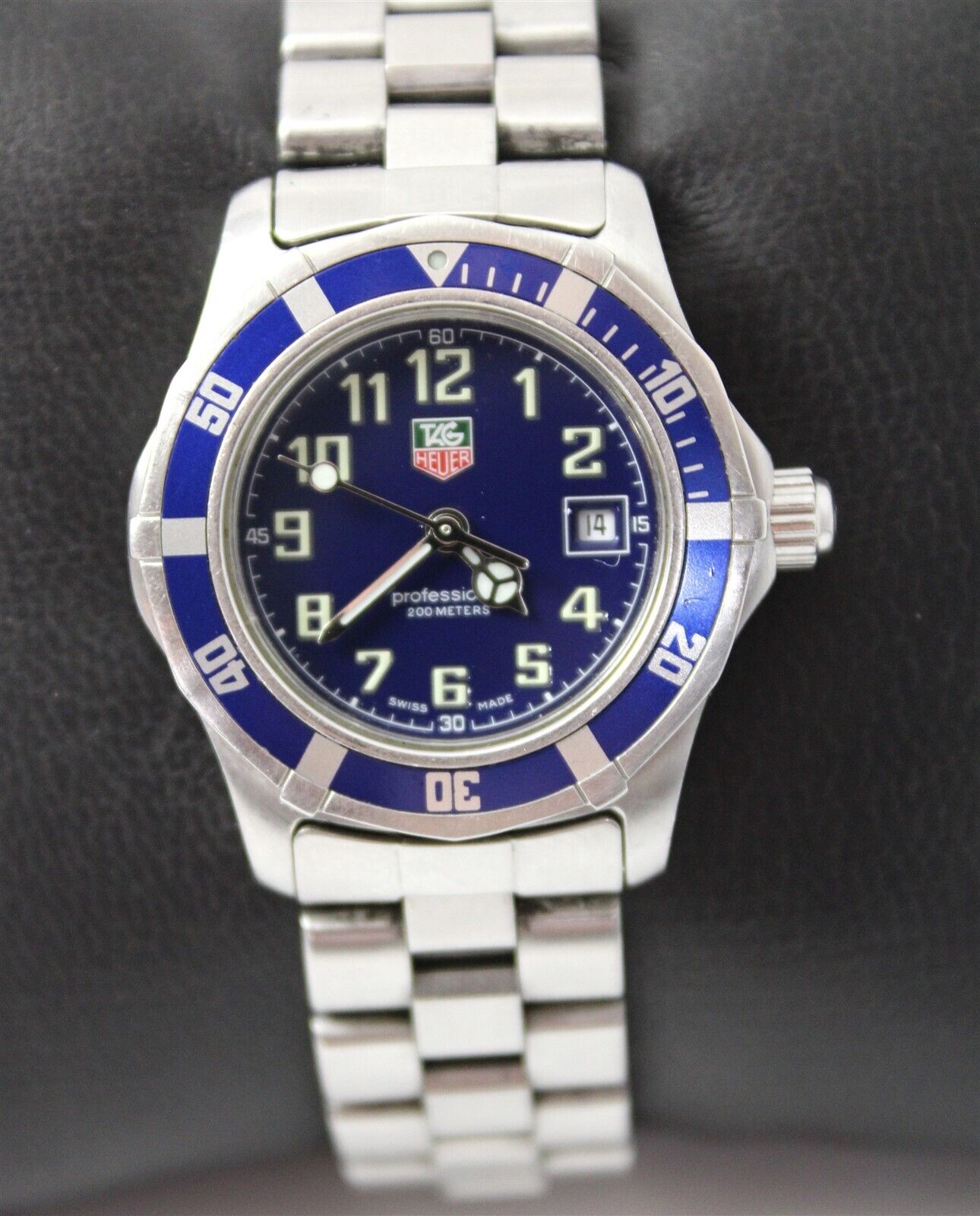 TAG Heuer 2000 Series WM1313 Women s Blue Dial WR 200m Quartz