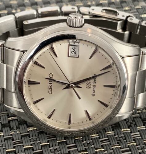 Grand Seiko SBGX005 9F62-0A10 Silver Dial Quartz With Box And