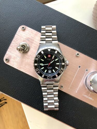 Zodiac Sea Ghost Z02406 / ZO2400 Swiss Made Quartz Men's Vintage