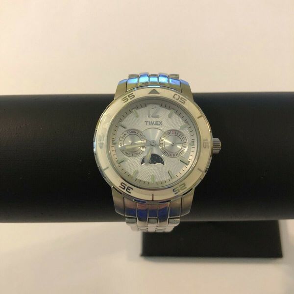 Timex SR916SW Stainless Steel Watch | WatchCharts