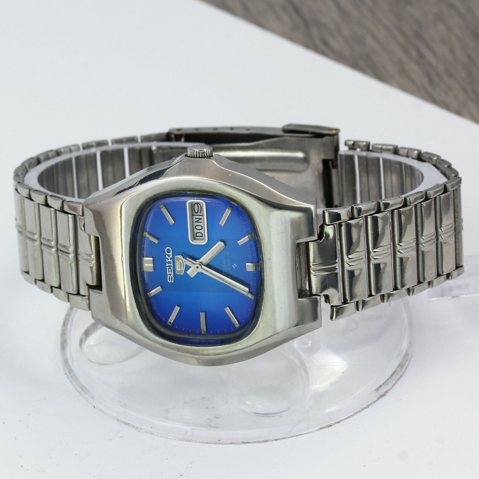 Seiko 5 6319-5010 vintage automatic Japan wristwatch caliber 6319A