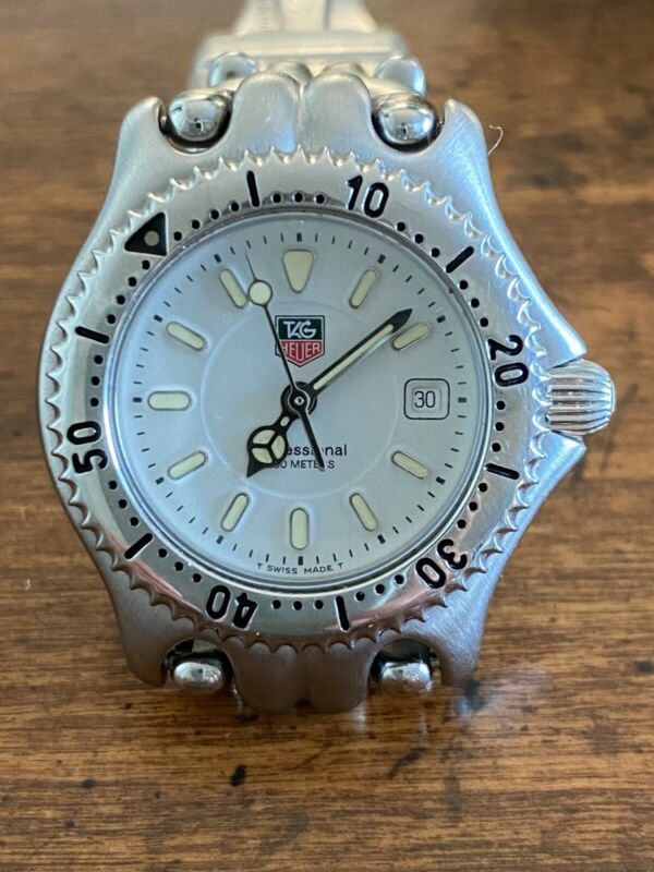 TAG HEUER Professional Series Quartz Stainless Steel Watch White