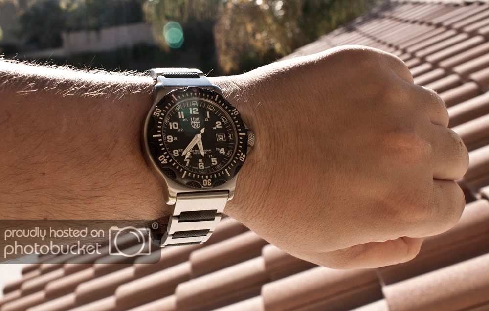 SOLD** Luminox 8200 Series 44mm 200m Diver | WatchCharts Marketplace