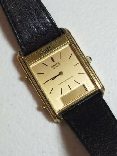 Montre Vintage Seiko Pulsar Ana-Digi Années 70 - Double Fuseau, Alarme, Boîtier Or - Occasion