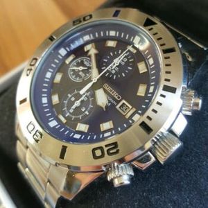 Seiko 7T92-0NS0 Diver Style Blue Dial Chronograph Mens Watch | WatchCharts