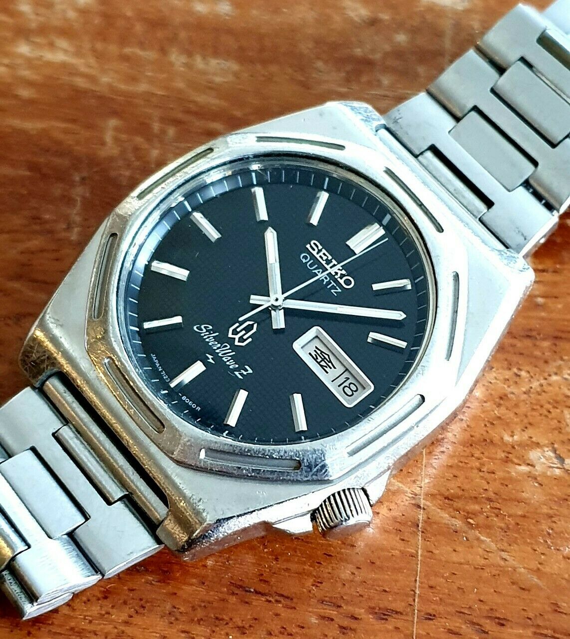 Seiko Silver Wave Z Quartz 7123-8060 Vintage Sept 1988 Kanji Mens Japan  Watch | WatchCharts Marketplace