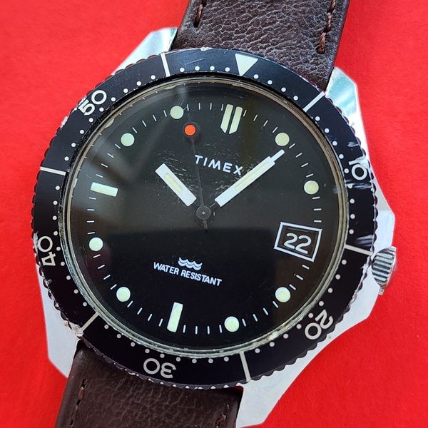 Timex Red Display Timex Red Dot Skin Diver Marlin Date Watch Rare 1st Gen 1980s 24517 ...
